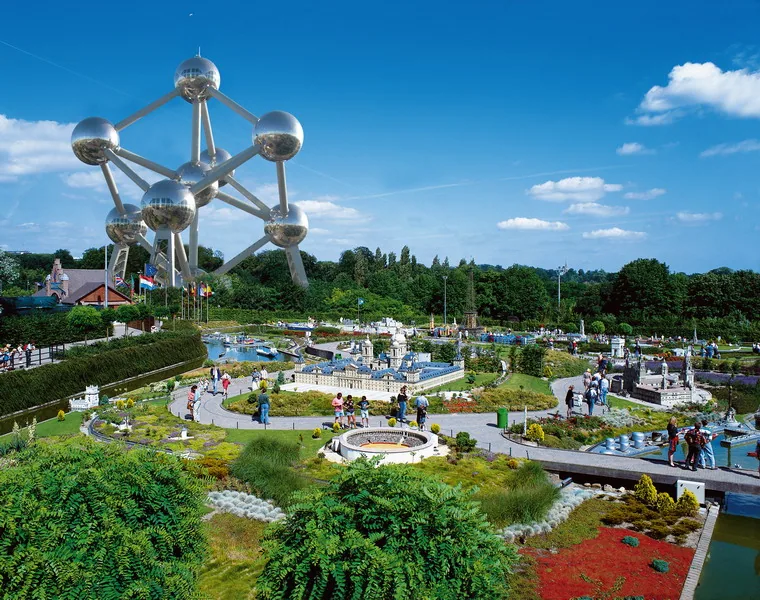 mini-Europe z Atomium w tle