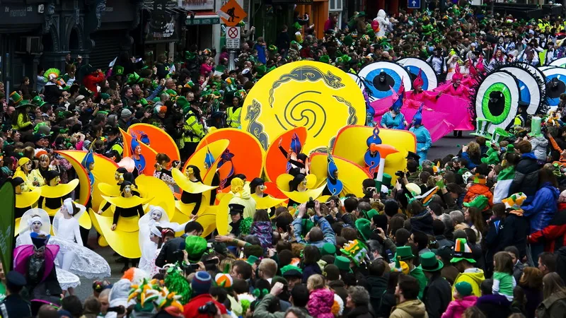 Dzień św. Patryka (17 marca) – parada w Dublinie