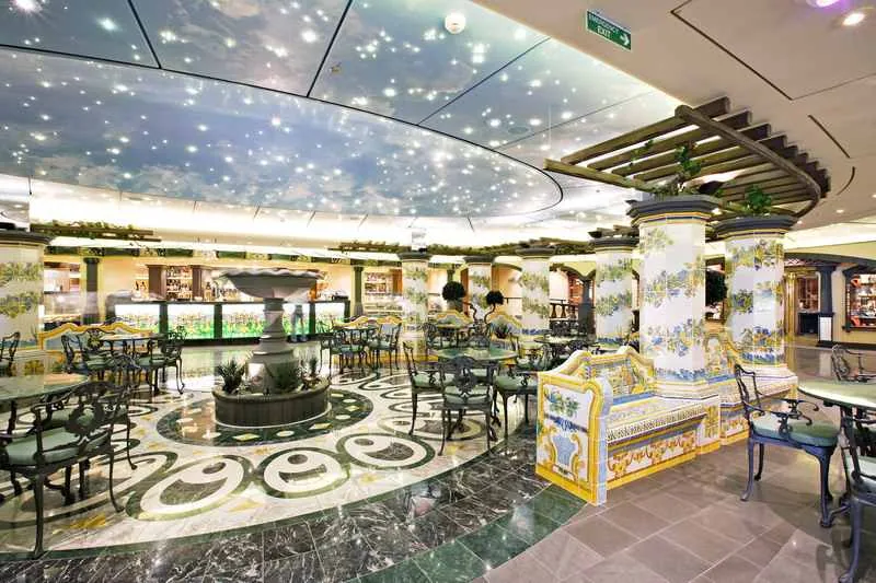Bar La Piazzetta na pokładzie MSC Splendida (MSC Cruises)