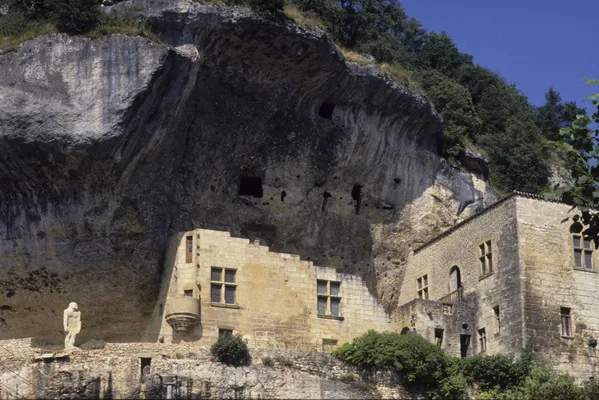 Narodowe Muzeum Prehistorii w Les Eyzies-de-Tayac-Sireuil