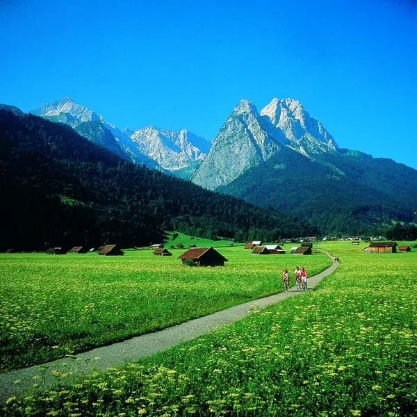 Masyw Waxenstein w pobliżu kurortu Garmisch-Partenkirchen