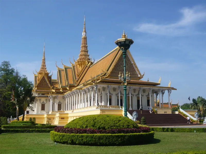 Pałac Królewski w Phnom Penh z ceremonialną salą tronową