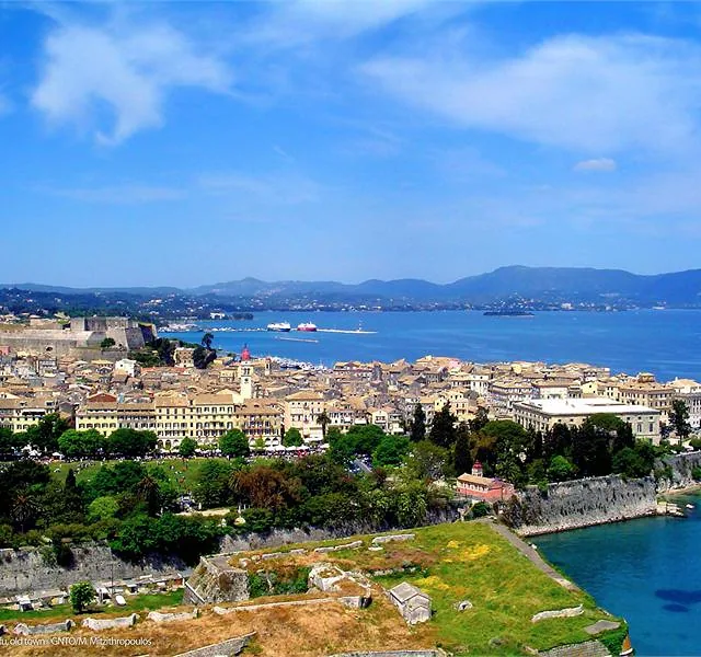 Ionia_islands_Corfu_Old_town_photo_M_Mitzithropoulos.jpg