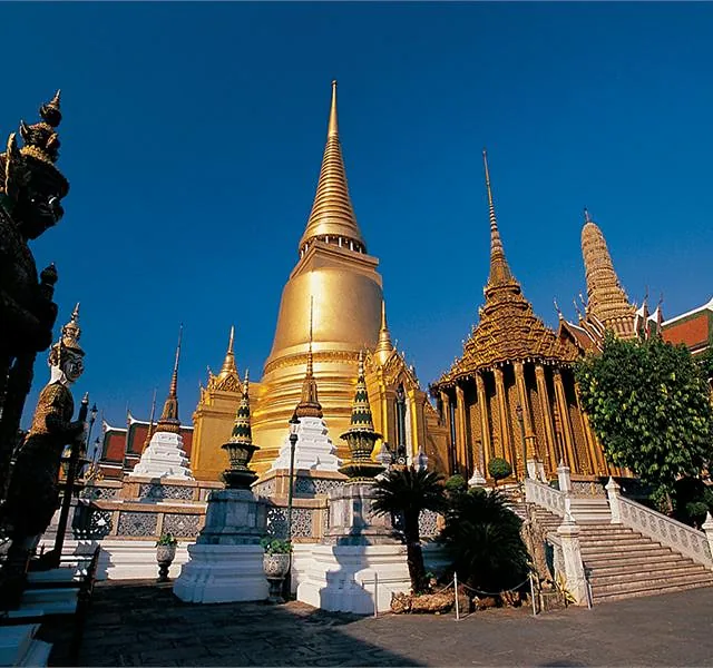 temple_of_the_emerald_buddha.jpg