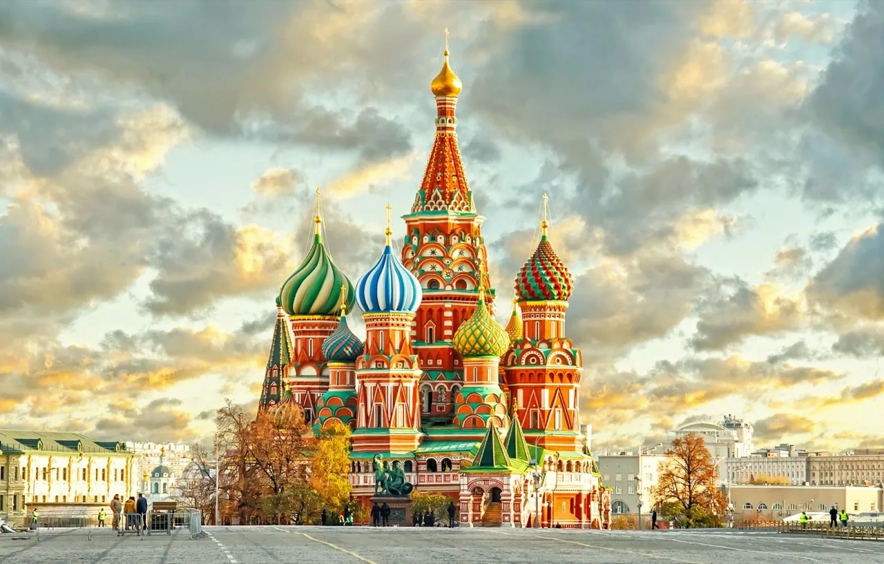 Diners_Club_Moskwa_2_Shutterstock.jpg