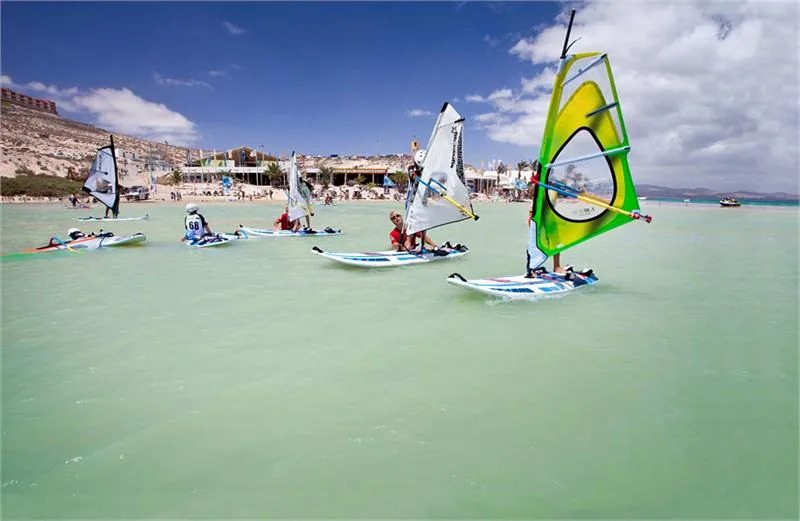 Windsurfcoaching2 pic by Tom Brendt