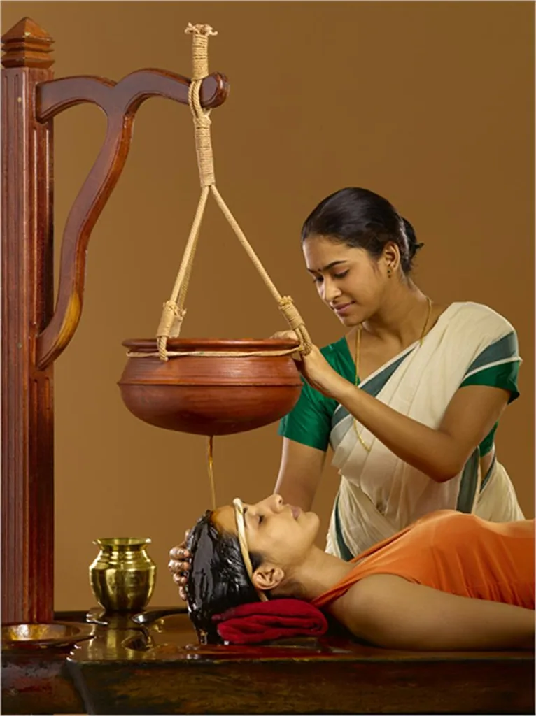 shirodhara ayurveda therapy 3 220