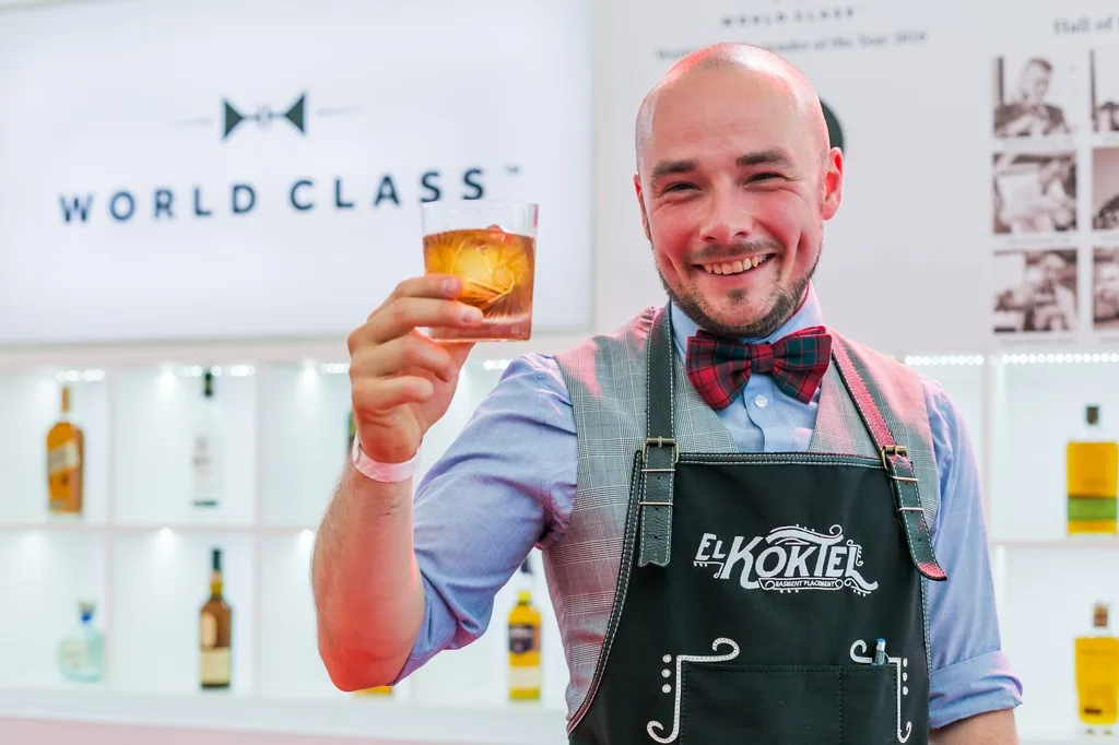 Paweł Rodaszyński BArman Roku World Class Poland 2016