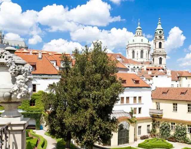 Praga Ogród Vrtbovski 1. Żródło www.kudyznudy.cz