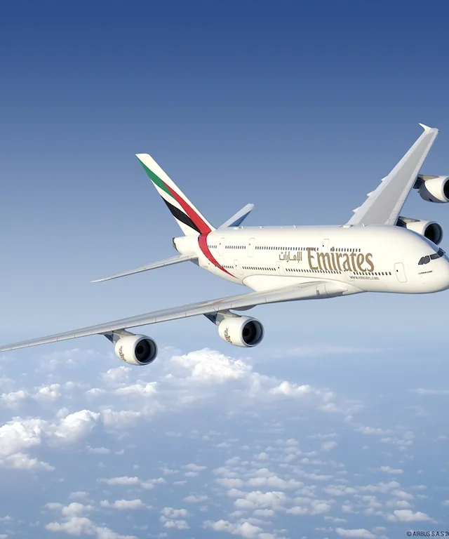 emirates a380 flying