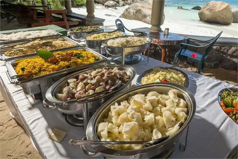 225 STB 7 Creole Buffet 4961x3311