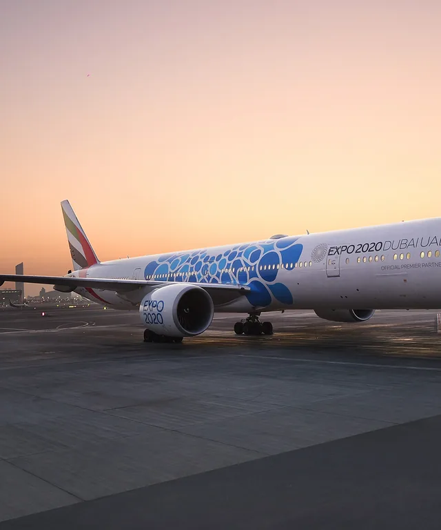 emirates unveils aircraft with new expo 2020 dubai livery a6 epk