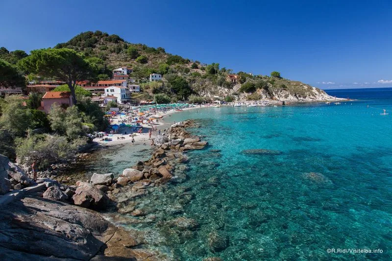 Plaża Sant’Andrea niedaleko przylądka o tej samej nazwie na zachodzie uroczej Elby © ROBERTO RIDI/VISITELBA.INFO