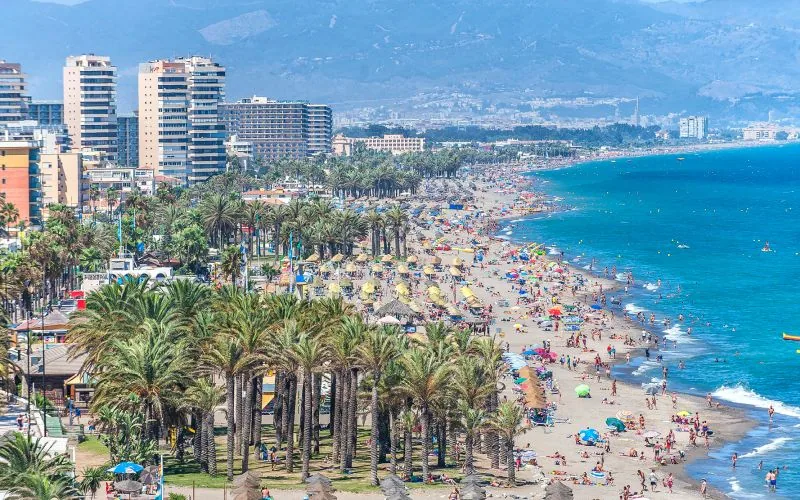 Najmodniejsze plaże Torremolinos na Costa del Sol to Playamar i El Bajondillo ©© TOURIST OFFICE TORREMOLINOS