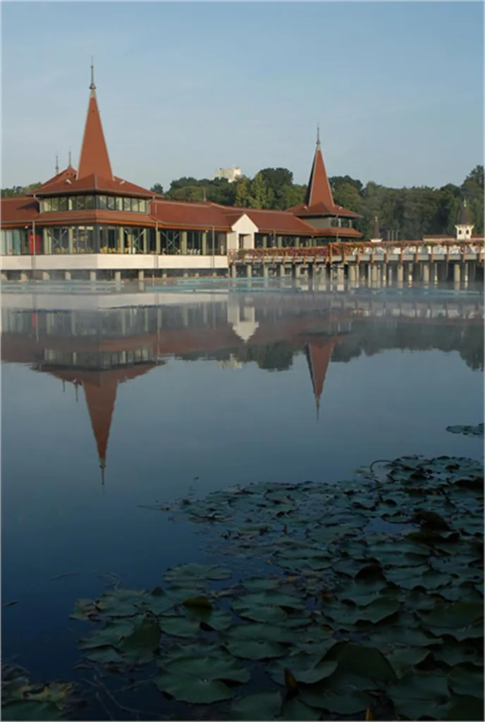 Bazylika św. Stefana w stolicy Węgier pomieści do 8,5 tys. wiernych © MAGYAR TURIZMUS ZRT. FOTÓARCHÍVUMA