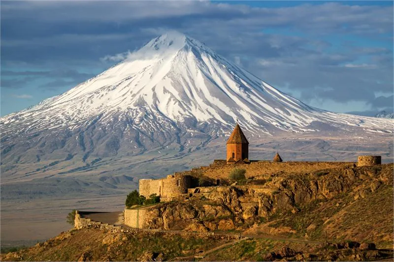 Chor Wirap uchodzi za miejsce uwięzienia św. Grzegorza Oświeciciela przez króla Tiridatesa III © StatetouriSmCommitteeoftherepubliCofarmenia