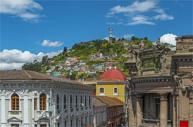 Wzgórze El Panecillo, na którym stoi skrzydlata matka Boska strzegąca Quito i jego mieszkańców © ISTOCK.COM/SL_PHOTOGRAPHY