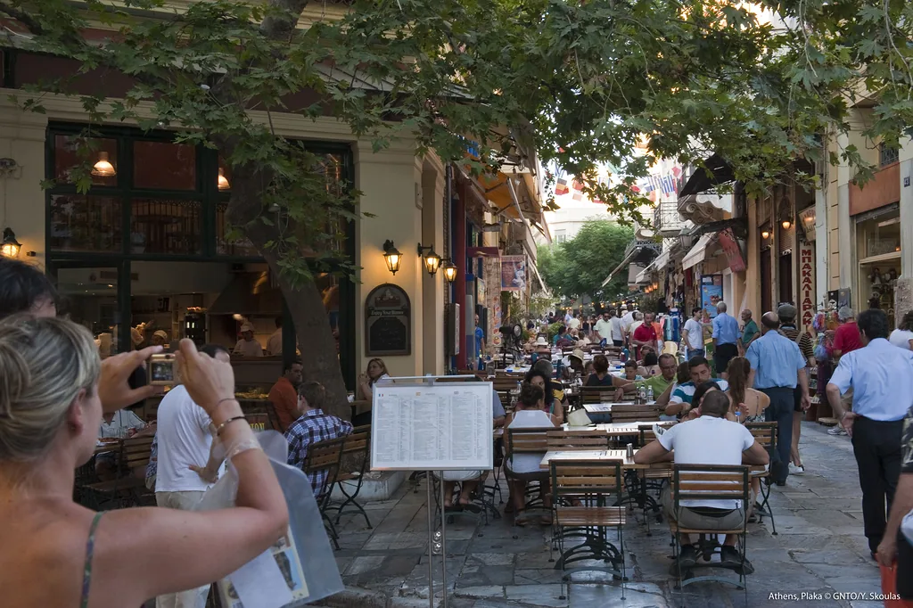 Athens Plaka photo: Y. Skoulas