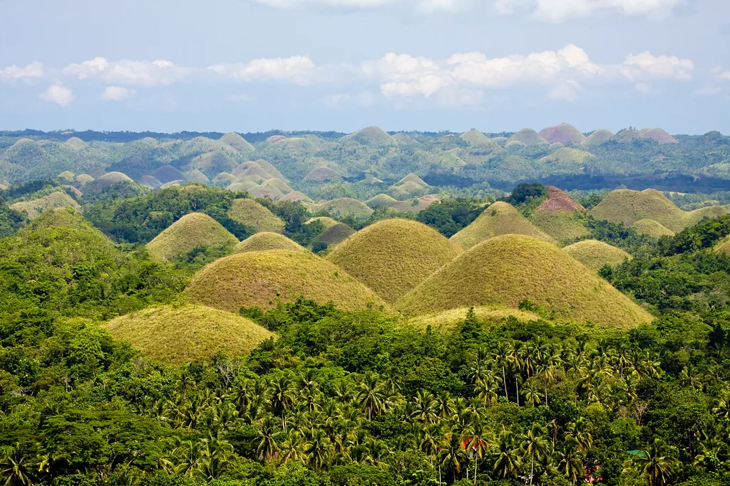 fot. Bohol Chocolate Hills David Hettich
