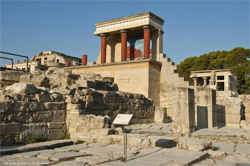 Pałac w Knossos (Pałac Minosa) odkryto w 1878 r.