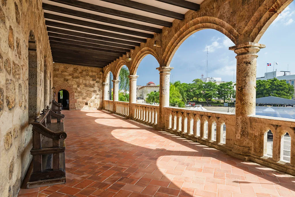 Alcázar de Colón – XVI-wieczny pałac w Santo Domingo, zbudowany dla syna Krzysztofa Kolumba Diega