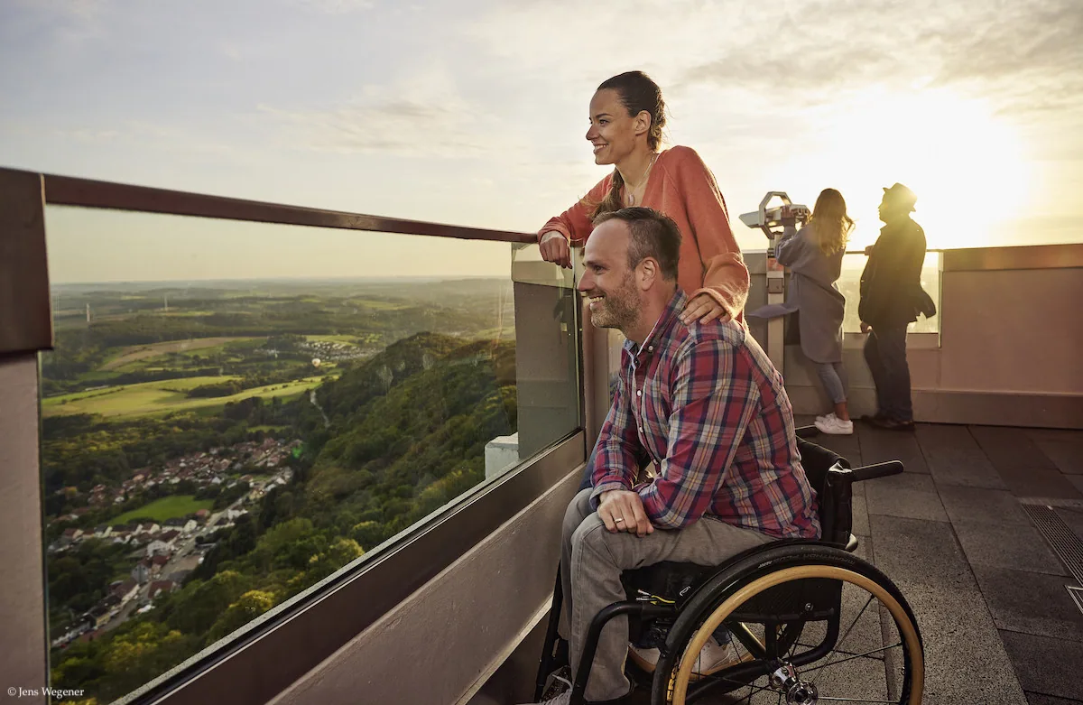 nachhaltig-reisen-im-saarland-schaumbergturm-barrierefreie-ausflugsziele
